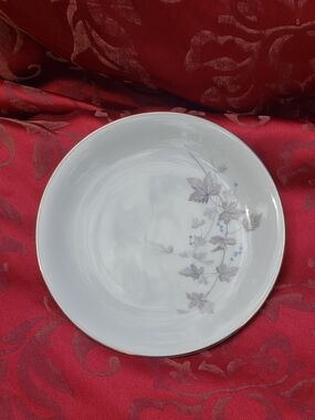 Vintage Noritake Plates in the "Ivyne" (6605) Pattern - Set Of 4